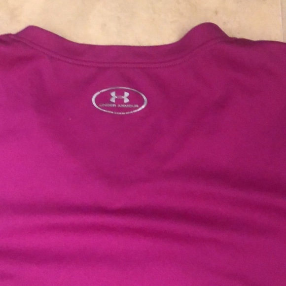 under armour t shirt new condition - Picture 2 of 4